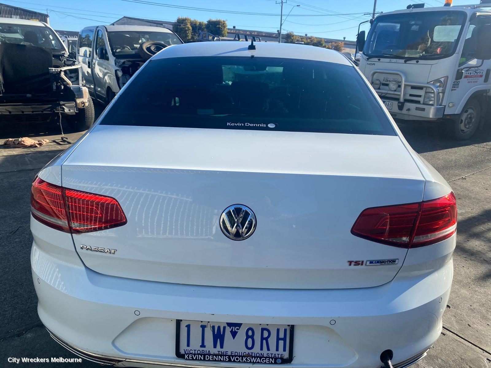 VOLKSWAGEN PASSAT LEFT FRONT DOOR WINDOW, SEDAN, B8/MK7, 06/2015 - 06/2022