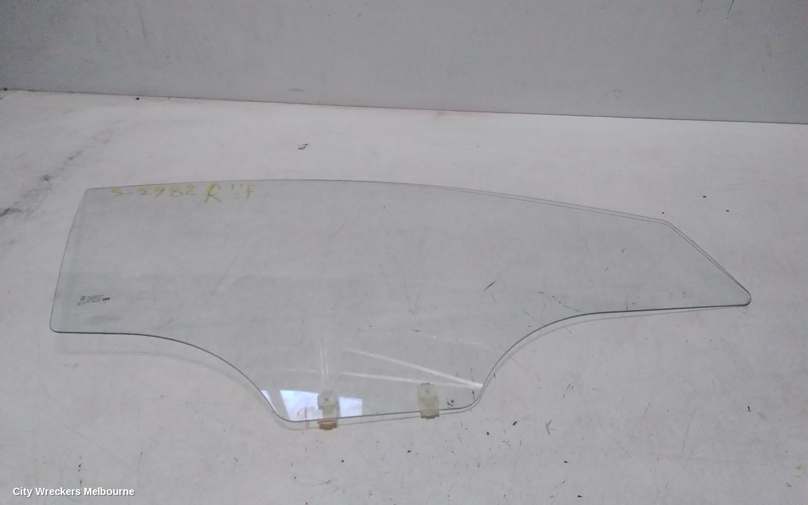 HYUNDAI ACCENT RIGHT FRONT DOOR WINDOW, RB, 05/2011 - 12/2019