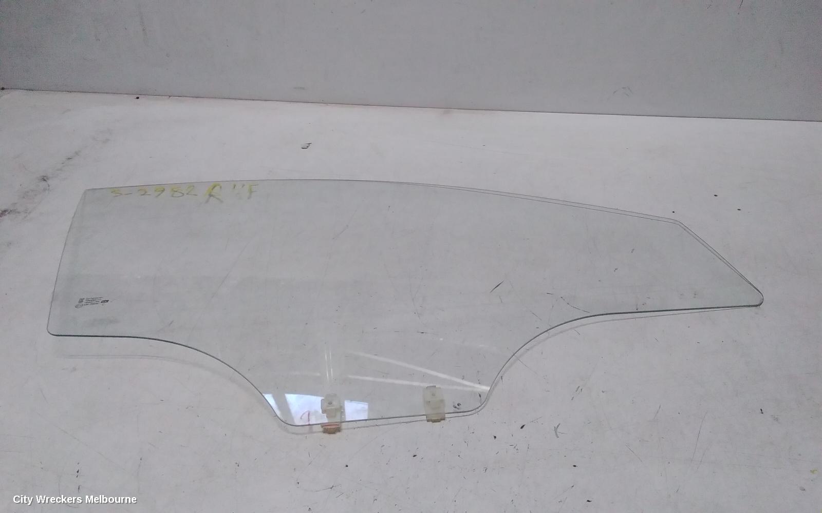 HYUNDAI ACCENT RIGHT FRONT DOOR WINDOW, RB, 05/2011 - 12/2019