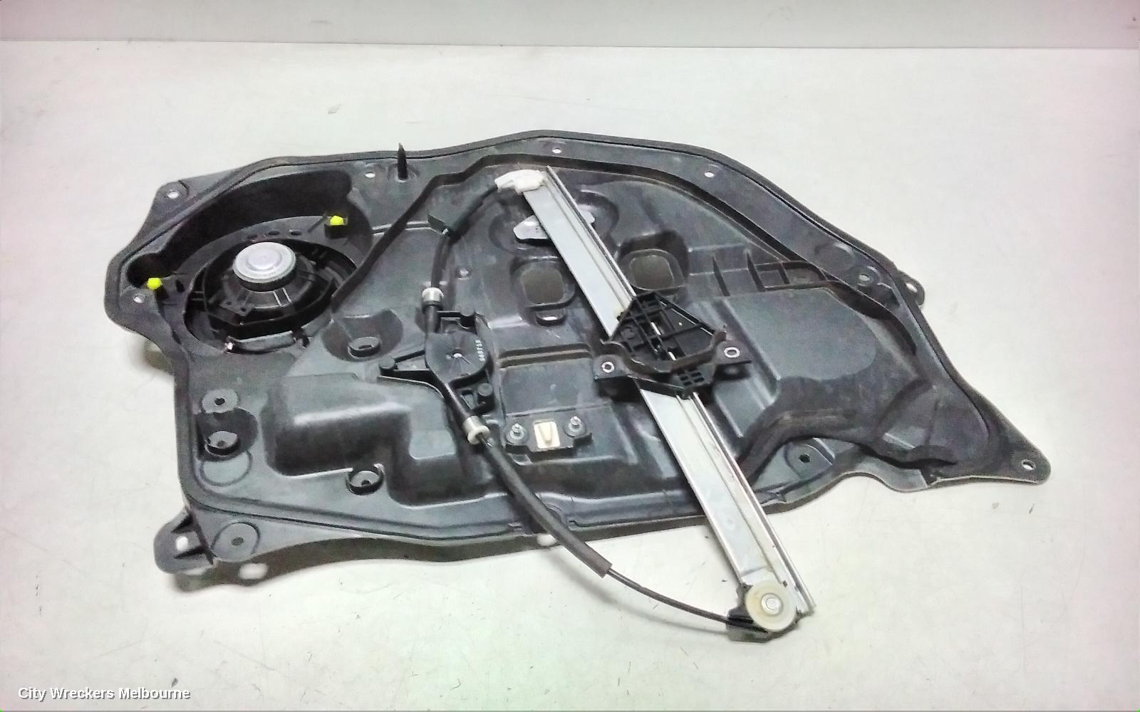 MAZDA CX3 RIGHT FRONT WINDOW REG/MOTOR, DK, DOOR REG ASSY (REG AND MOTOR), 03/2015 ONWARDS