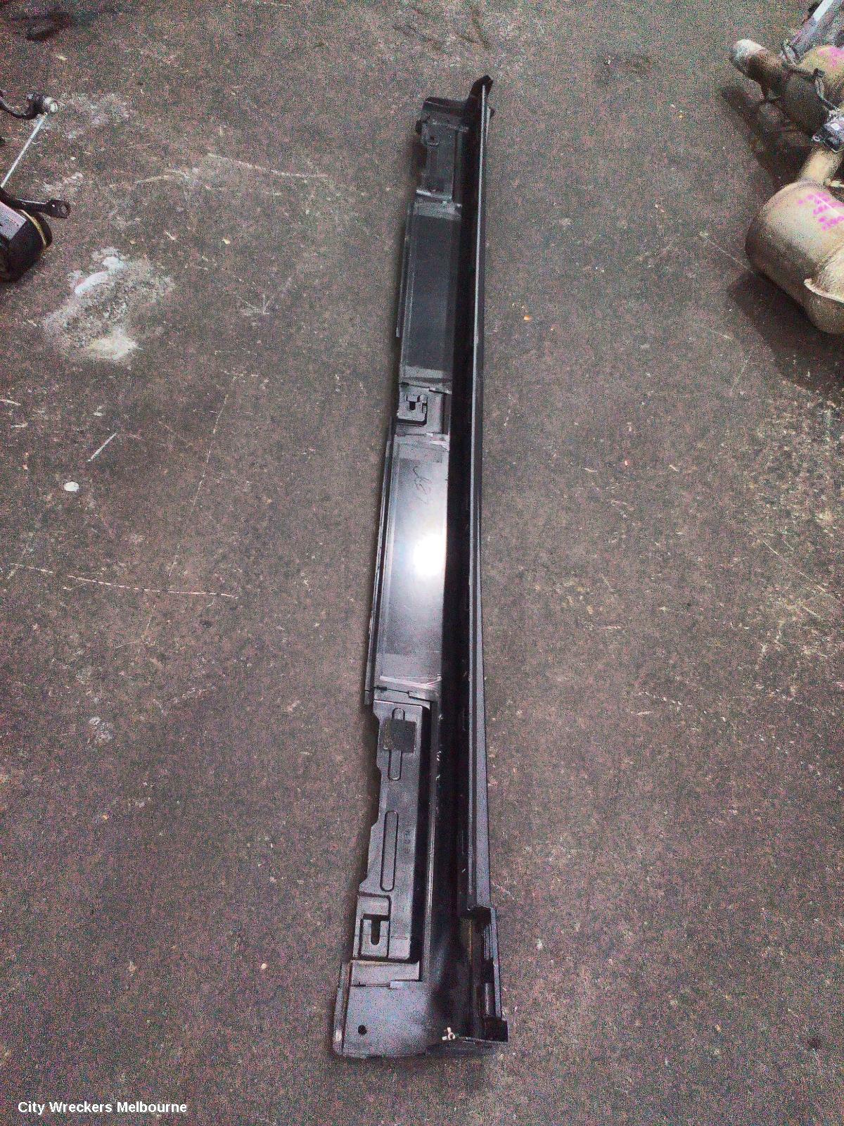MAZDA CX30 SIDE STEP/SKIRT, DM, 10/2019 ONWARDS