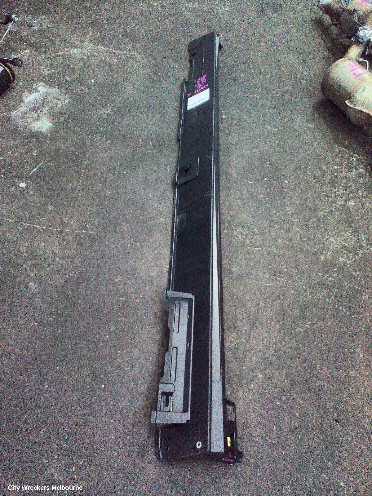 MAZDA CX30 SIDE STEP/SKIRT, DM, 10/2019 ONWARDS