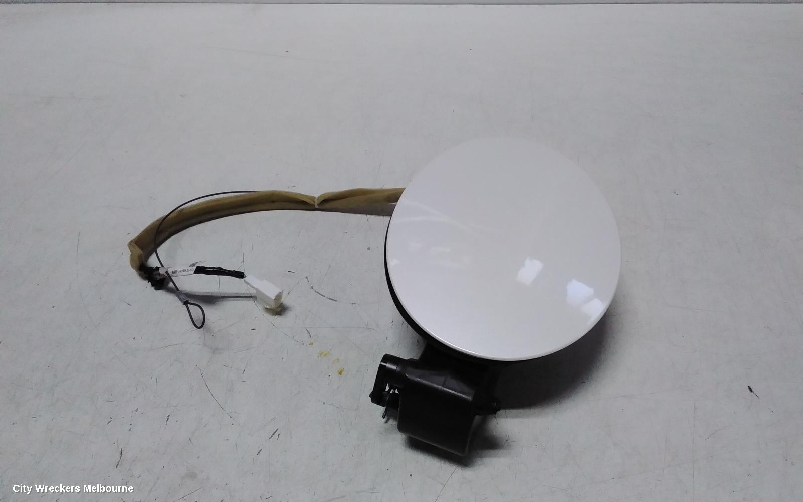 MAZDA CX30 FUEL DOOR / FILLER, DM, FUEL DOOR, 10/2019 ONWARDS