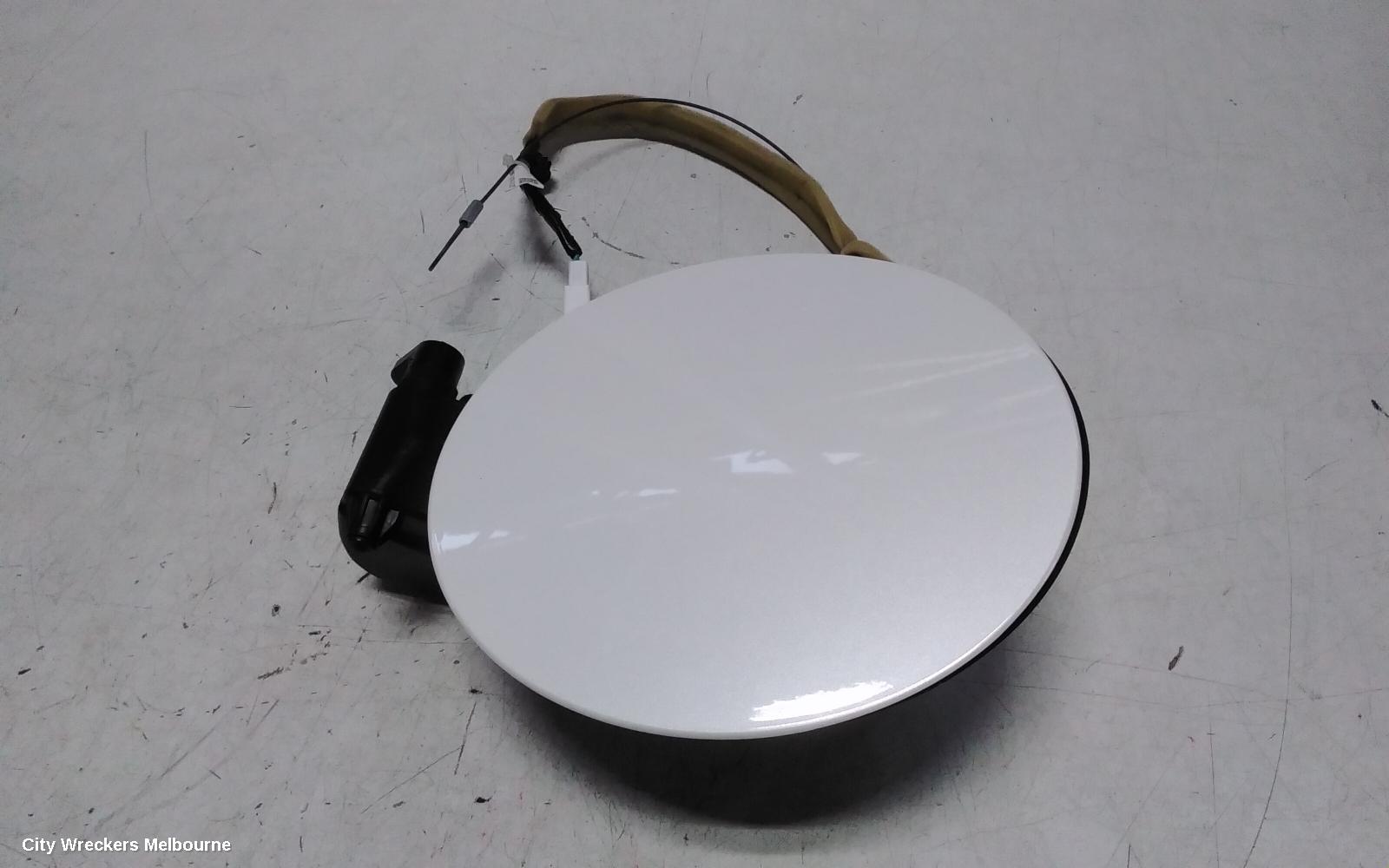 MAZDA CX30 FUEL DOOR / FILLER, DM, FUEL DOOR, 10/2019 ONWARDS