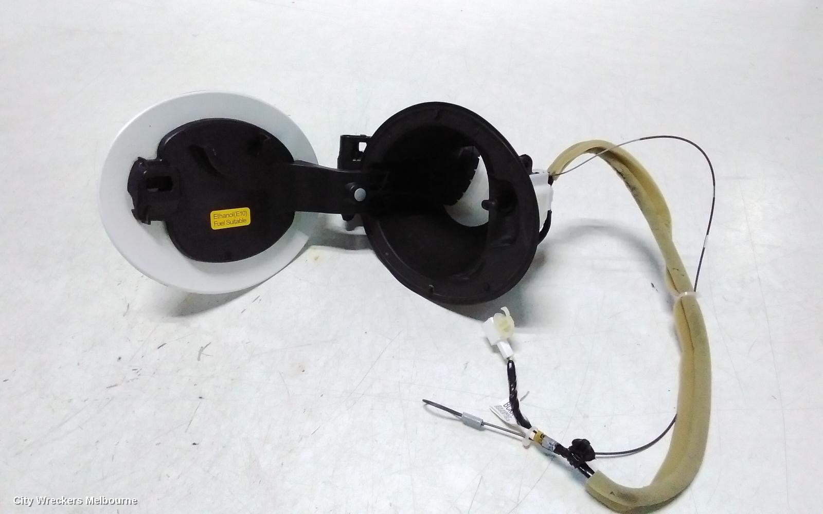 MAZDA CX30 FUEL DOOR / FILLER, DM, FUEL DOOR, 10/2019 ONWARDS