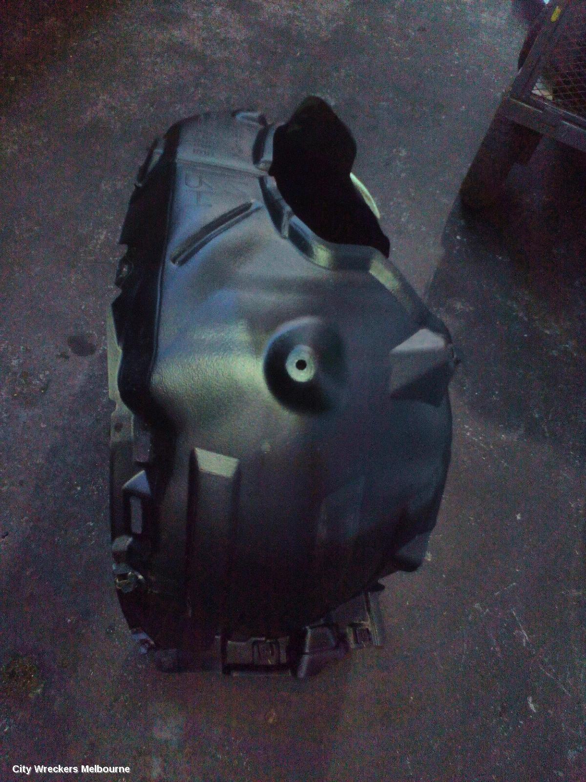 TOYOTA CAMRY RIGHT GUARD LINER, XV70, FRONT, 09/2017 - 05/2024