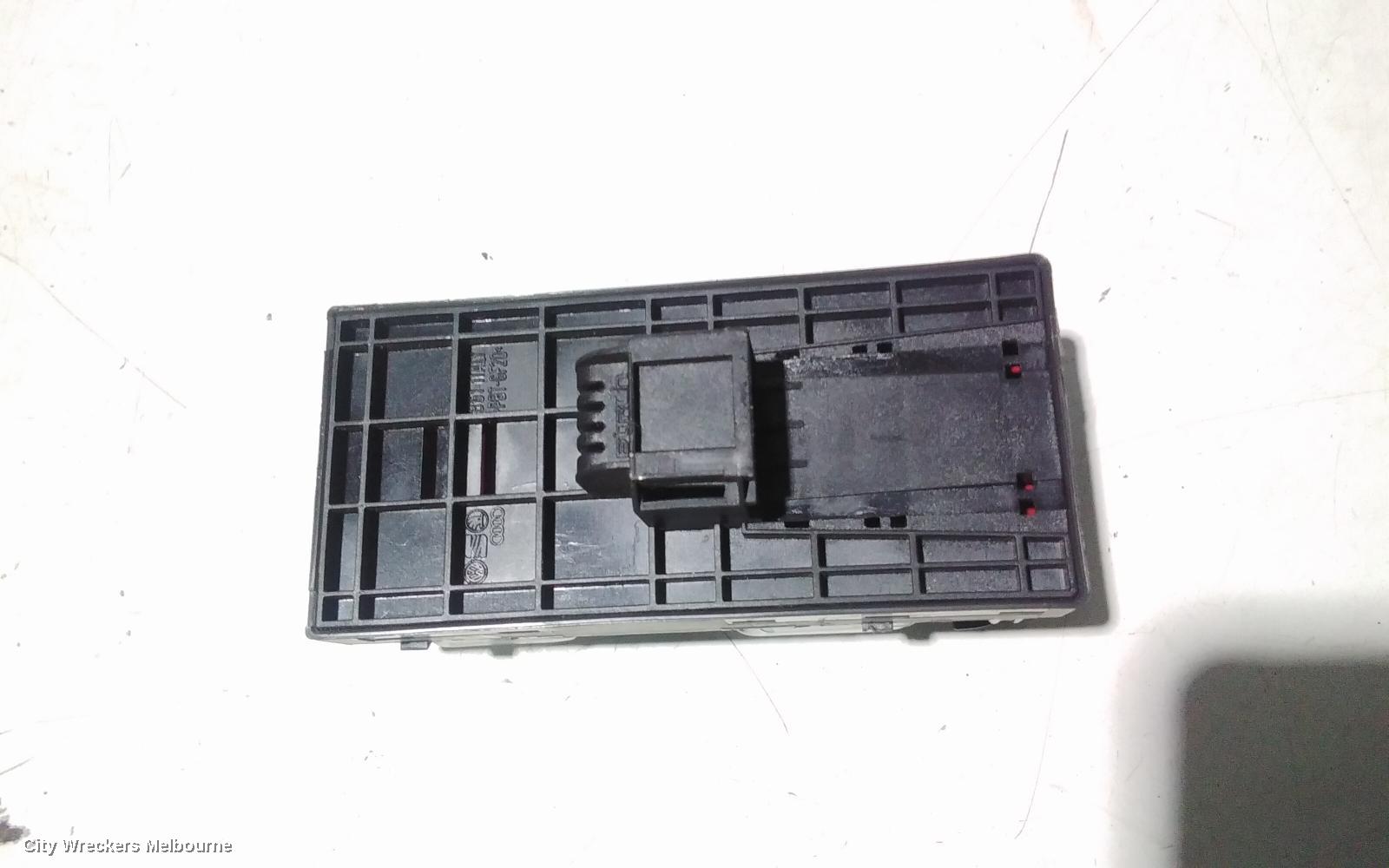 AUDI Q3 PWR DR WIND SWITCH, RH FRONT (MASTER SWITCH), BLACK, 8U, 03/2012 - 12/2018