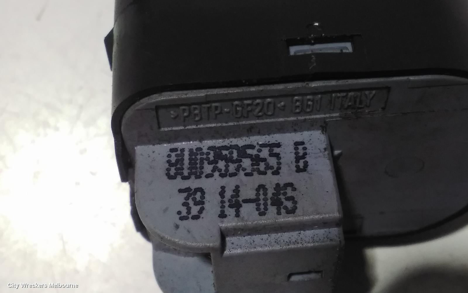 AUDI Q3 PWR DR WIND SWITCH, RH FRONT (MASTER SWITCH), BLACK, 8U, 03/2012 - 12/2018
