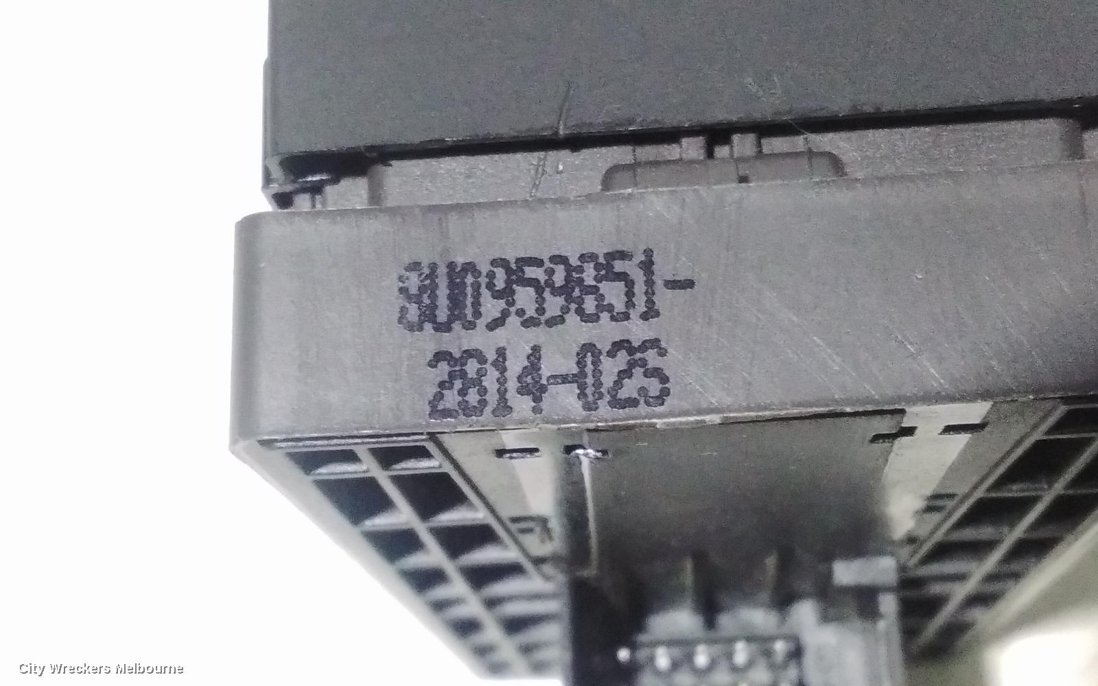 AUDI Q3 PWR DR WIND SWITCH, RH FRONT (MASTER SWITCH), BLACK, 8U, 03/2012 - 12/2018