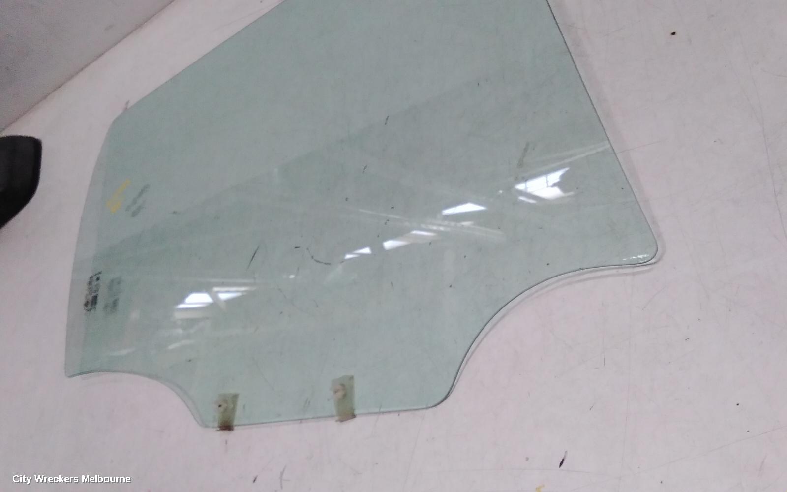 MG MG3 RIGHT FRONT DOOR WINDOW, SZP1, NON TINTED TYPE, 07/2016 ONWARDS