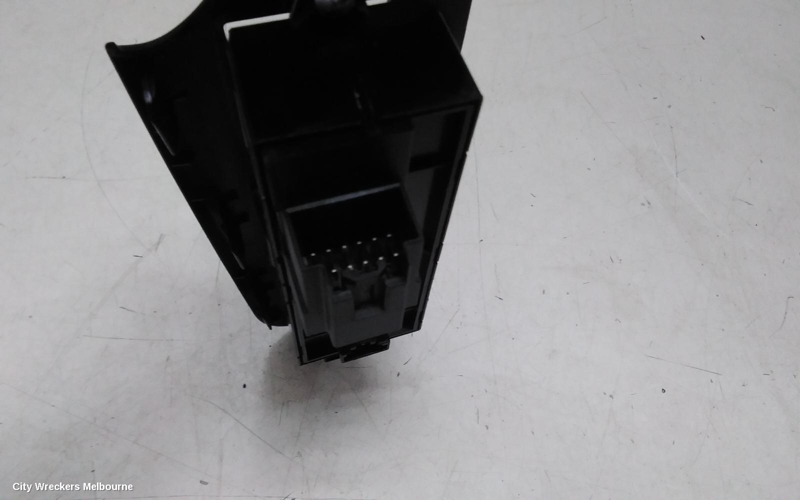 HAVAL JOLION PWR DR WIND SWITCH, A01, RH FRONT (MASTER SWITCH), NON AUTO FOLD TYPE, 02/2021 ONWARDS