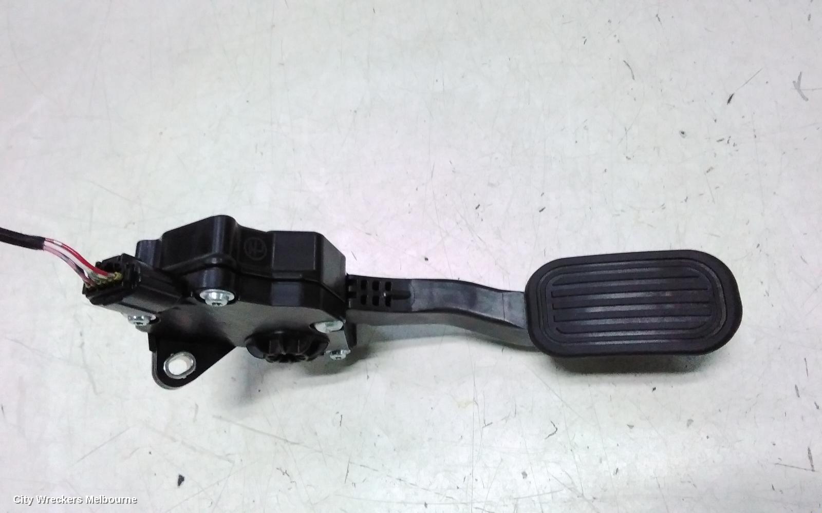TOYOTA PRADO PEDAL ASSEMBLY, 150 SERIES, ACCELERATOR PEDAL, 2.8, 1GD-FTV, DIESEL, 06/2015 - 11/2023