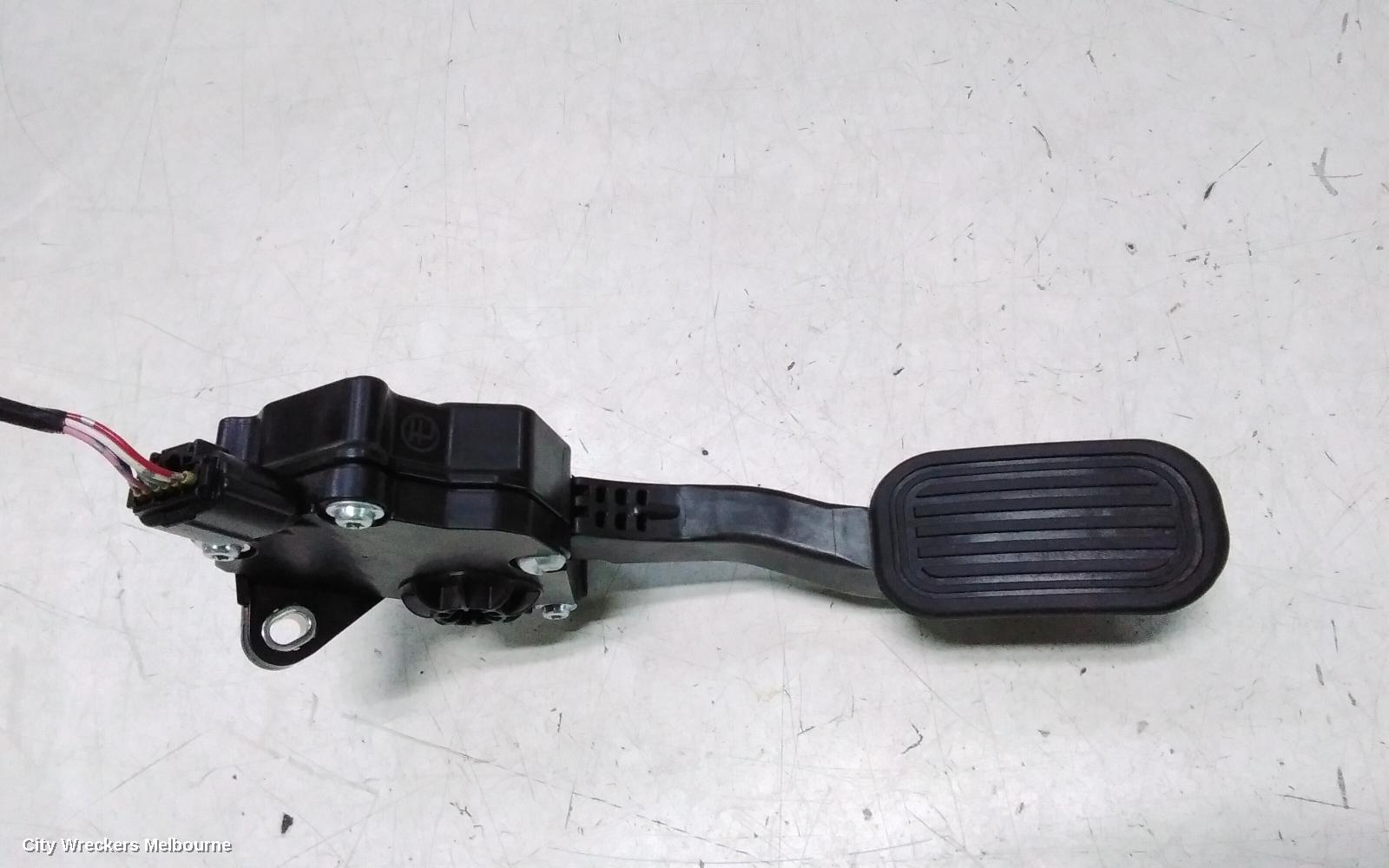 TOYOTA PRADO PEDAL ASSEMBLY, 150 SERIES, ACCELERATOR PEDAL, 2.8, 1GD-FTV, DIESEL, 06/2015 - 11/2023
