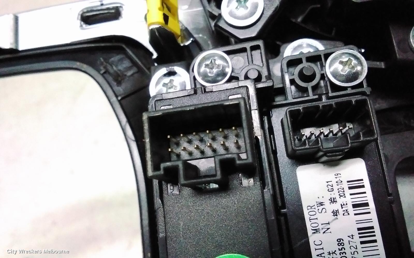 MG HS TRIM PANEL, SAS23, 08/2019 - 12/2024