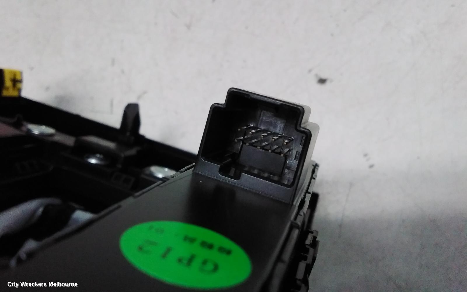 MG HS TRIM PANEL, SAS23, 08/2019 - 12/2024