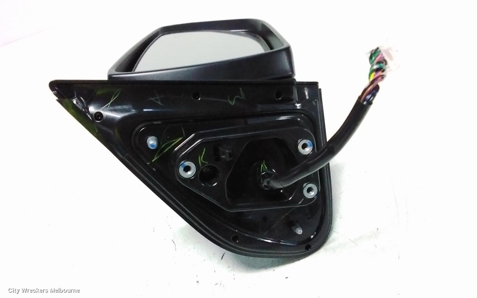 ISUZU DMAX RIGHT DOOR MIRROR, RG, COLOUR CODED, MANUAL FOLD, NON HEATED TYPE, 07/2020 ONWARDS