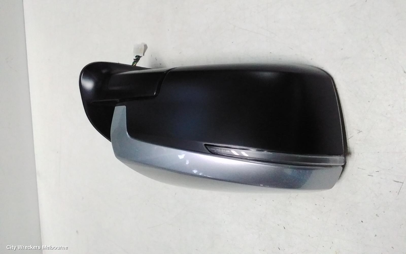 ISUZU DMAX RIGHT DOOR MIRROR, RG, COLOUR CODED, MANUAL FOLD, NON HEATED TYPE, 07/2020 ONWARDS