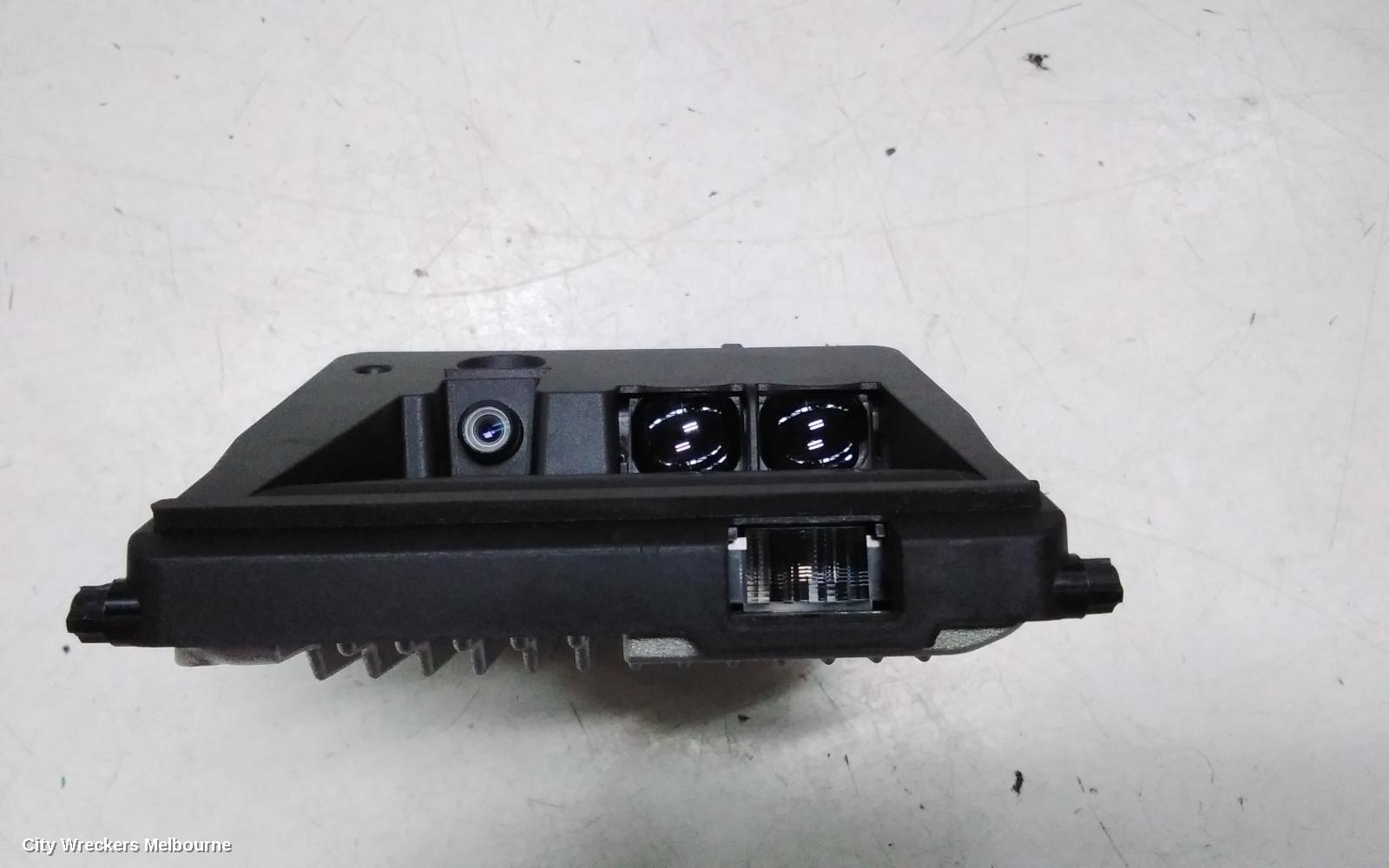 MITSUBISHI ASX REVERSE CAMERA, FRONT CAMERA & CONTROL UNIT (WINDSCREEN MOUNTED), XC-XD, 07/2017 ONWARDS
