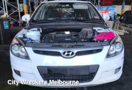 HYUNDAI I30 GRILLE, RADIATOR GRILLE, FD, 09/2007 - 04/2012