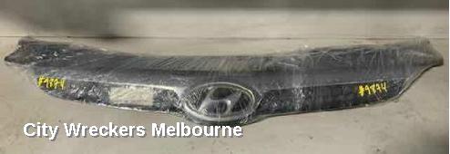 HYUNDAI I30 GRILLE, RADIATOR GRILLE, FD, 09/2007 - 04/2012