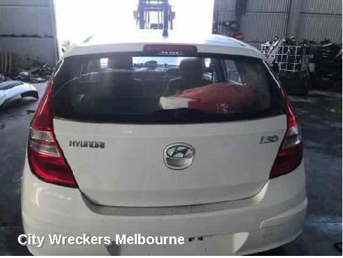 HYUNDAI I30 GRILLE, RADIATOR GRILLE, FD, 09/2007 - 04/2012