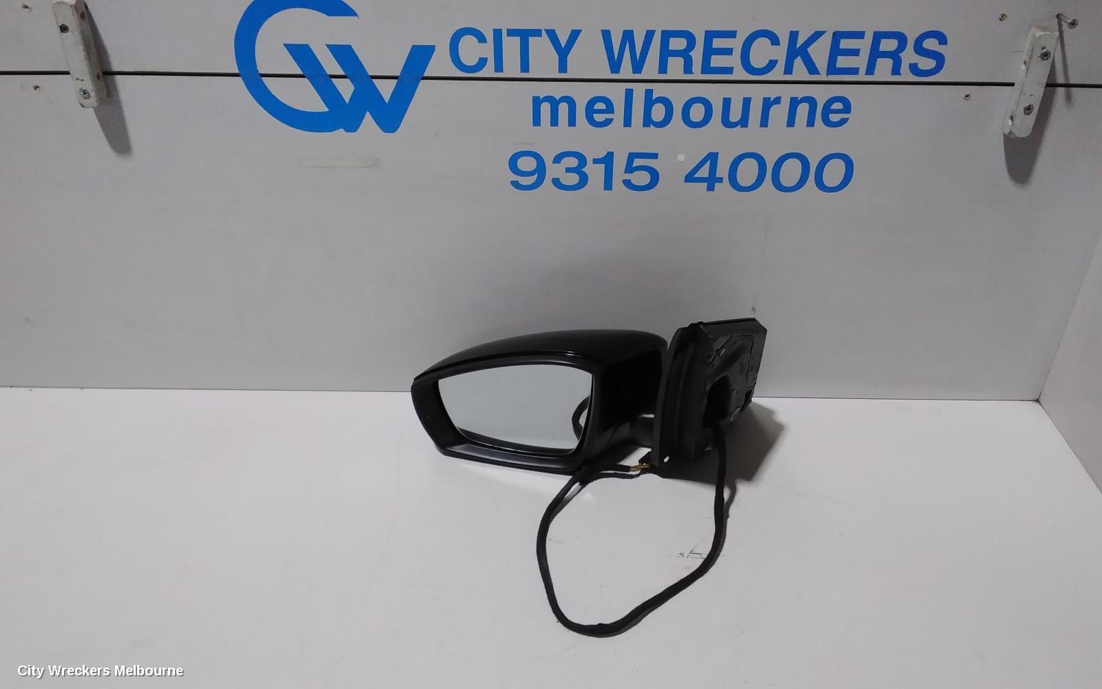 VOLKSWAGEN POLO LEFT TAILLIGHT, 6R, COMFORTLINE/TRENDLINE/GTI, 05/2010 - 05/2014
