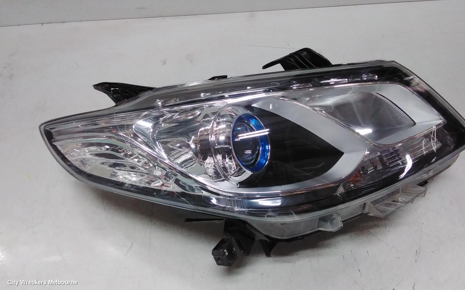LDV G10 RIGHT HEADLAMP, SV7A, WAGON, XENON TYPE, 04/2015 - 08/2022