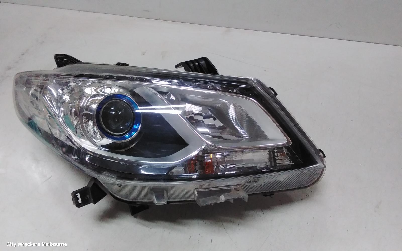 LDV G10 RIGHT HEADLAMP, SV7A, WAGON, XENON TYPE, 04/2015 - 08/2022