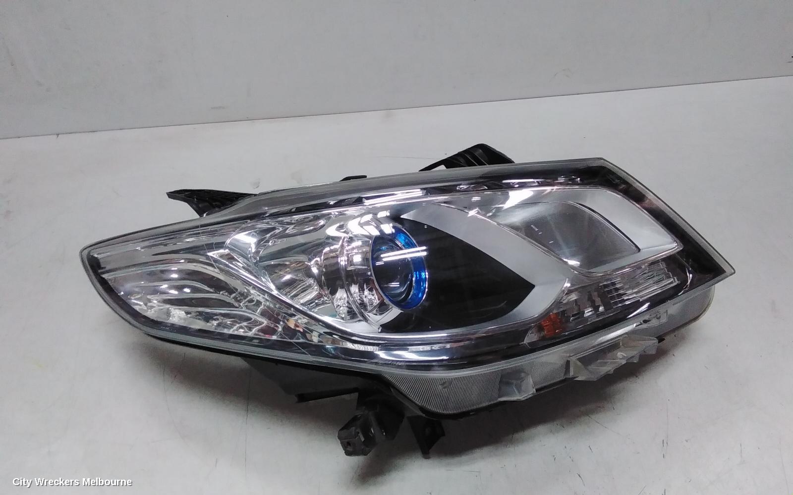 LDV G10 RIGHT HEADLAMP, SV7A, WAGON, XENON TYPE, 04/2015 - 08/2022