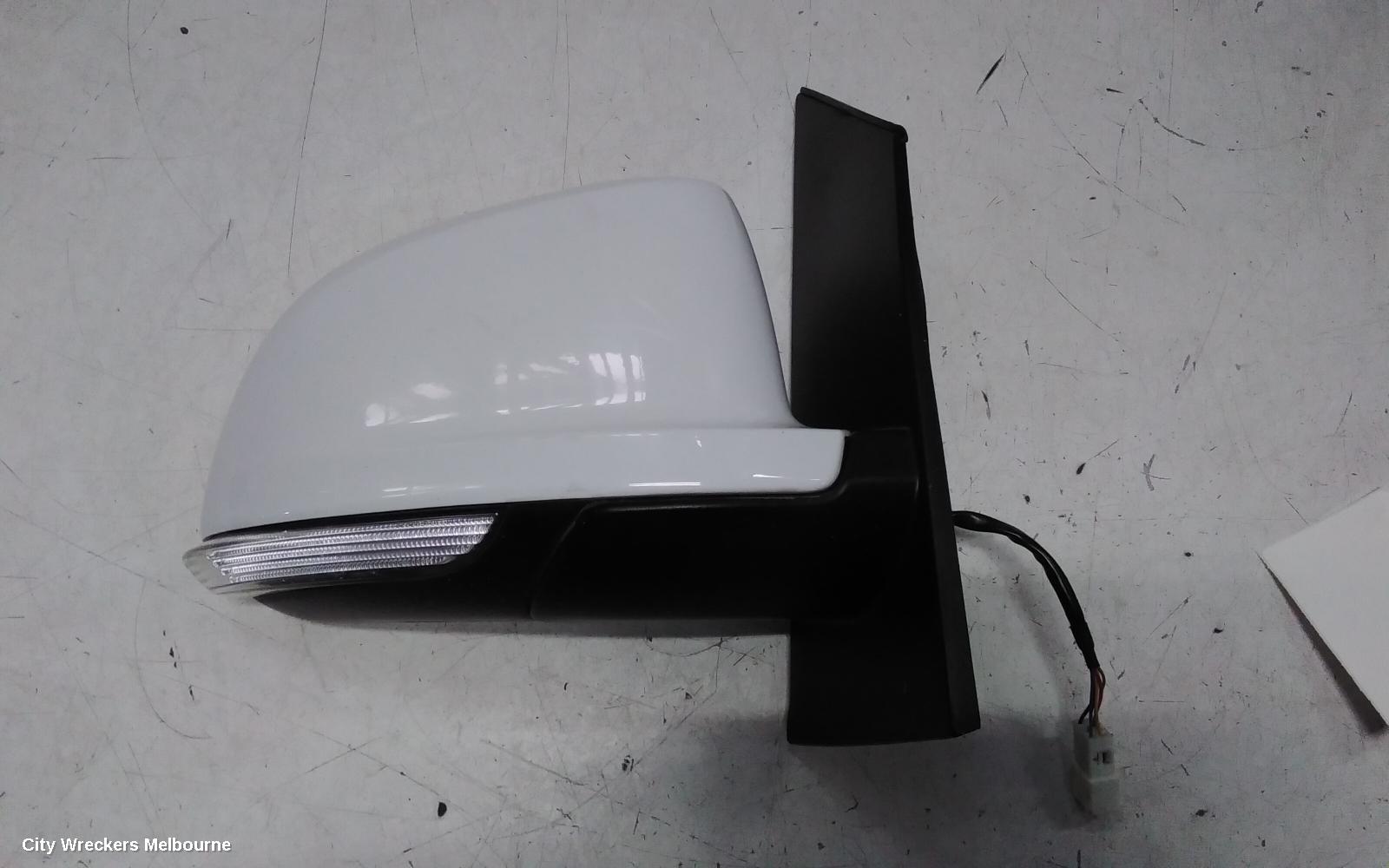 LDV G10 RIGHT DOOR MIRROR, SV7A, WAGON, COLOUR CODED, NON CAMERA TYPE, 04/2015 - 08/2022