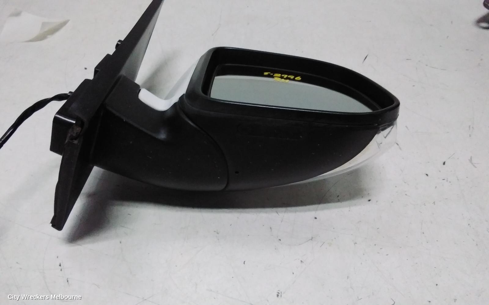 LDV G10 RIGHT DOOR MIRROR, SV7A, WAGON, COLOUR CODED, NON CAMERA TYPE, 04/2015 - 08/2022