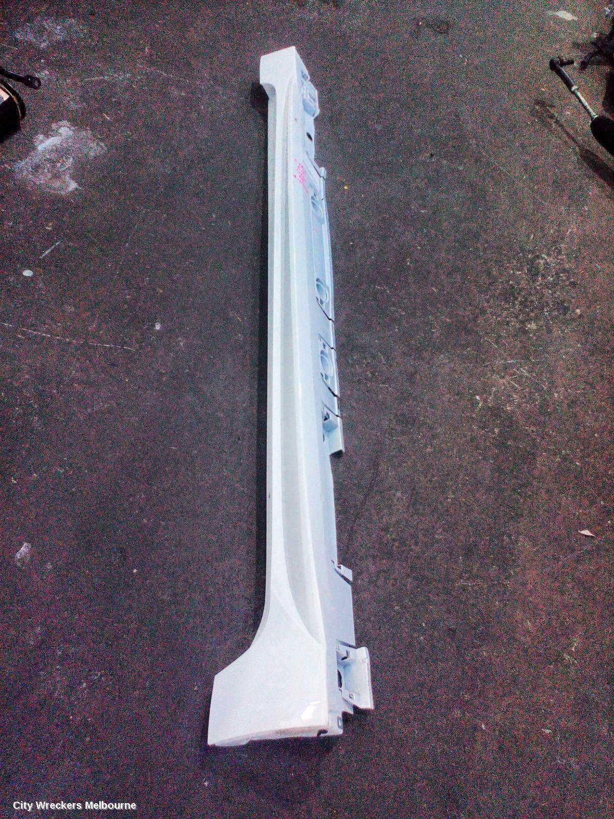 TOYOTA COROLLA SIDE STEP/SKIRT, RH SIDE, HATCH, E210, 07/2018 ONWARDS