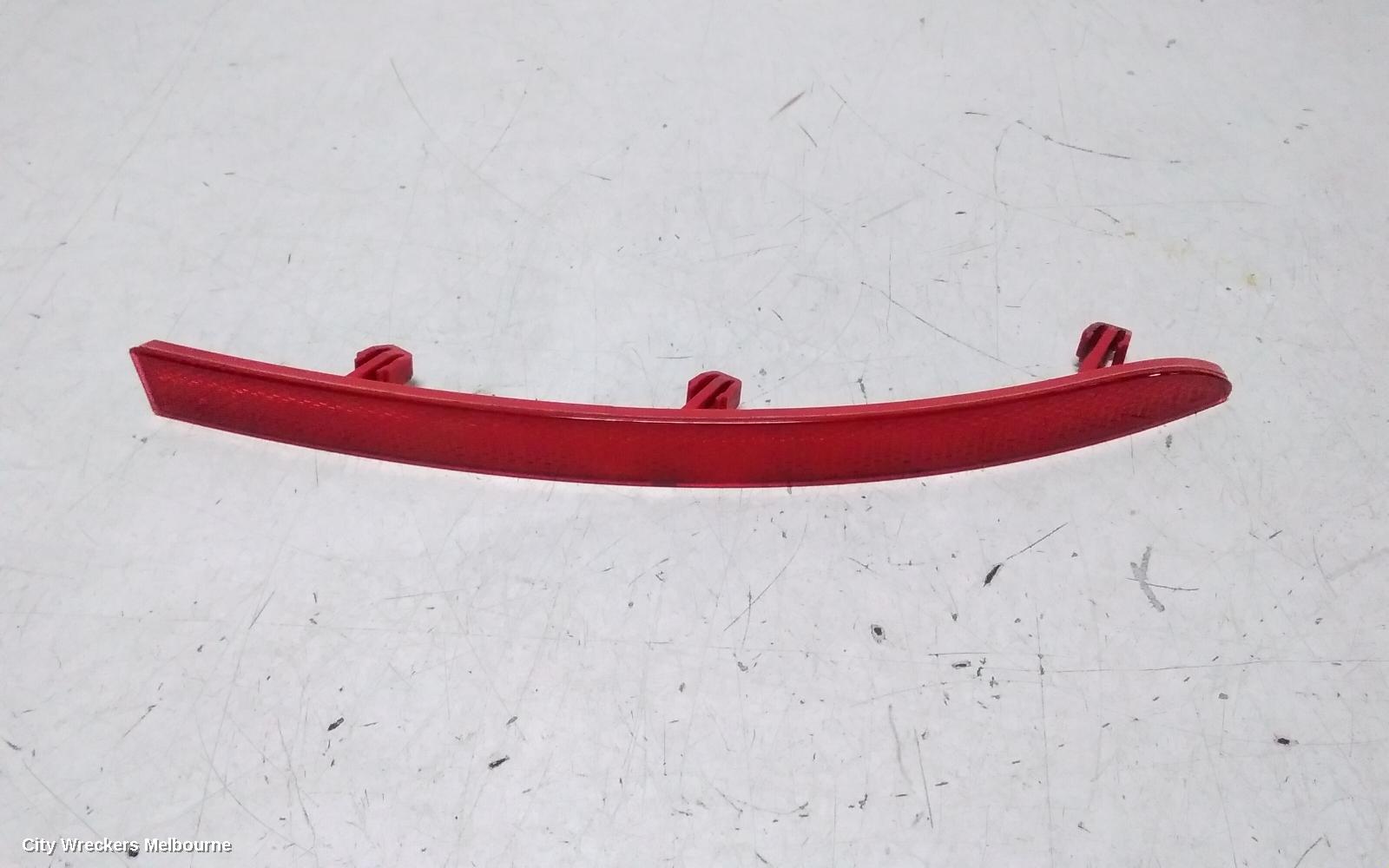 VOLKSWAGEN TIGUAN LEFT TAILLIGHT, BUMPER REFLECTOR, 5N, 05/2008 - 08/2016