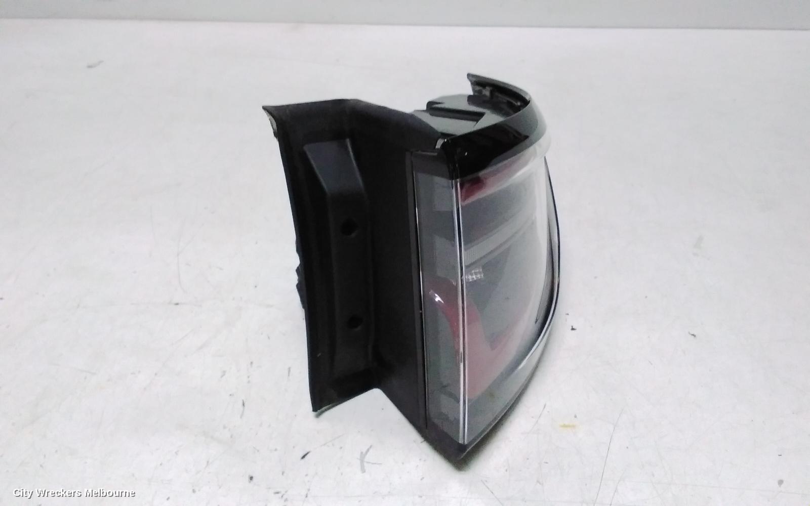 LAND ROVER DISCOVERY SPORT RIGHT TAILLIGHT, IN BODY, LED TYPE, L550, 07/2019 ONWARDS