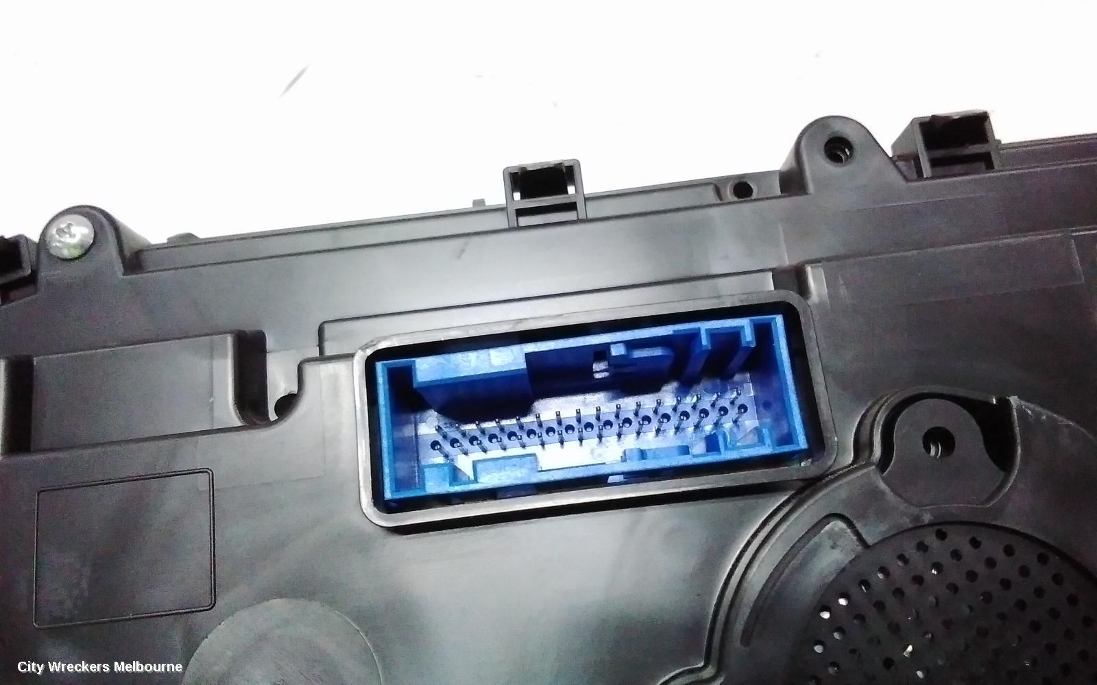 LAND ROVER DISCOVERY SPORT INSTRUMENT CLUSTER, PETROL/DIESEL, 2.0, AUTO T/M, NON DIGITAL TYPE, L550, 07/2019 ONWARDS