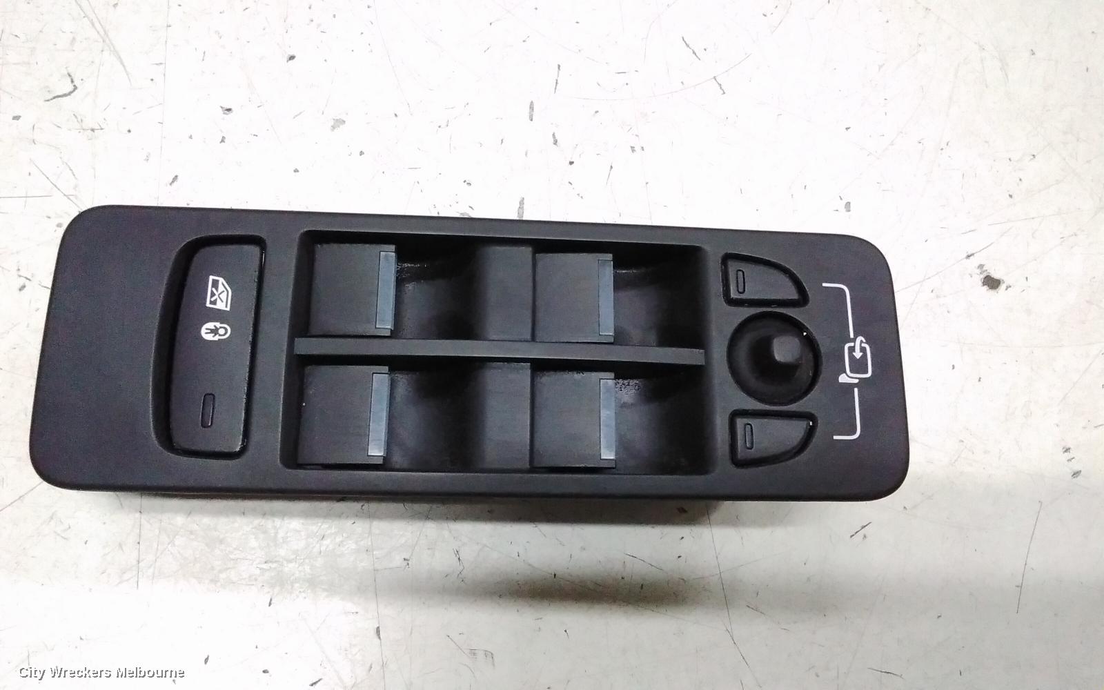 LAND ROVER DISCOVERY SPORT PWR DR WIND SWITCH, RH FRONT (MASTER SWITCH), L550, 01/2015 ONWARDS