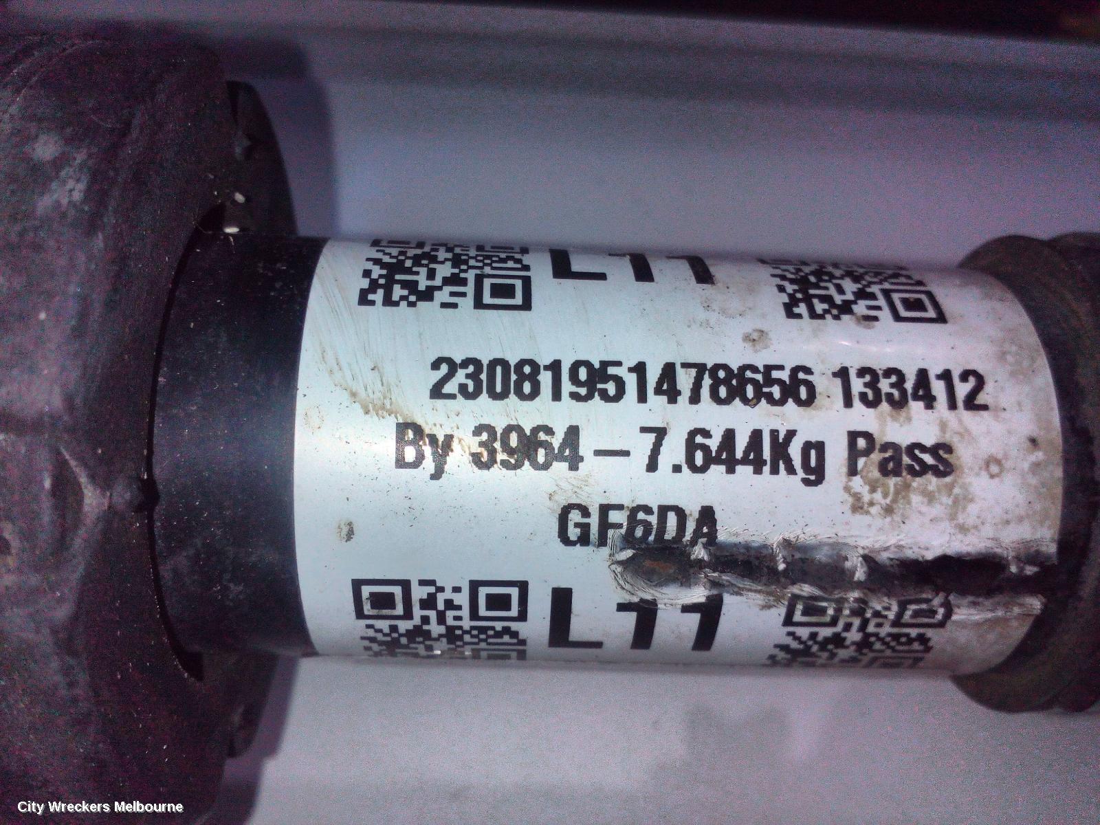 LAND ROVER DISCOVERY SPORT LEFT DRIVESHAFT, FRONT, AUTO, PETROL, L550, 01/2015 ONWARDS