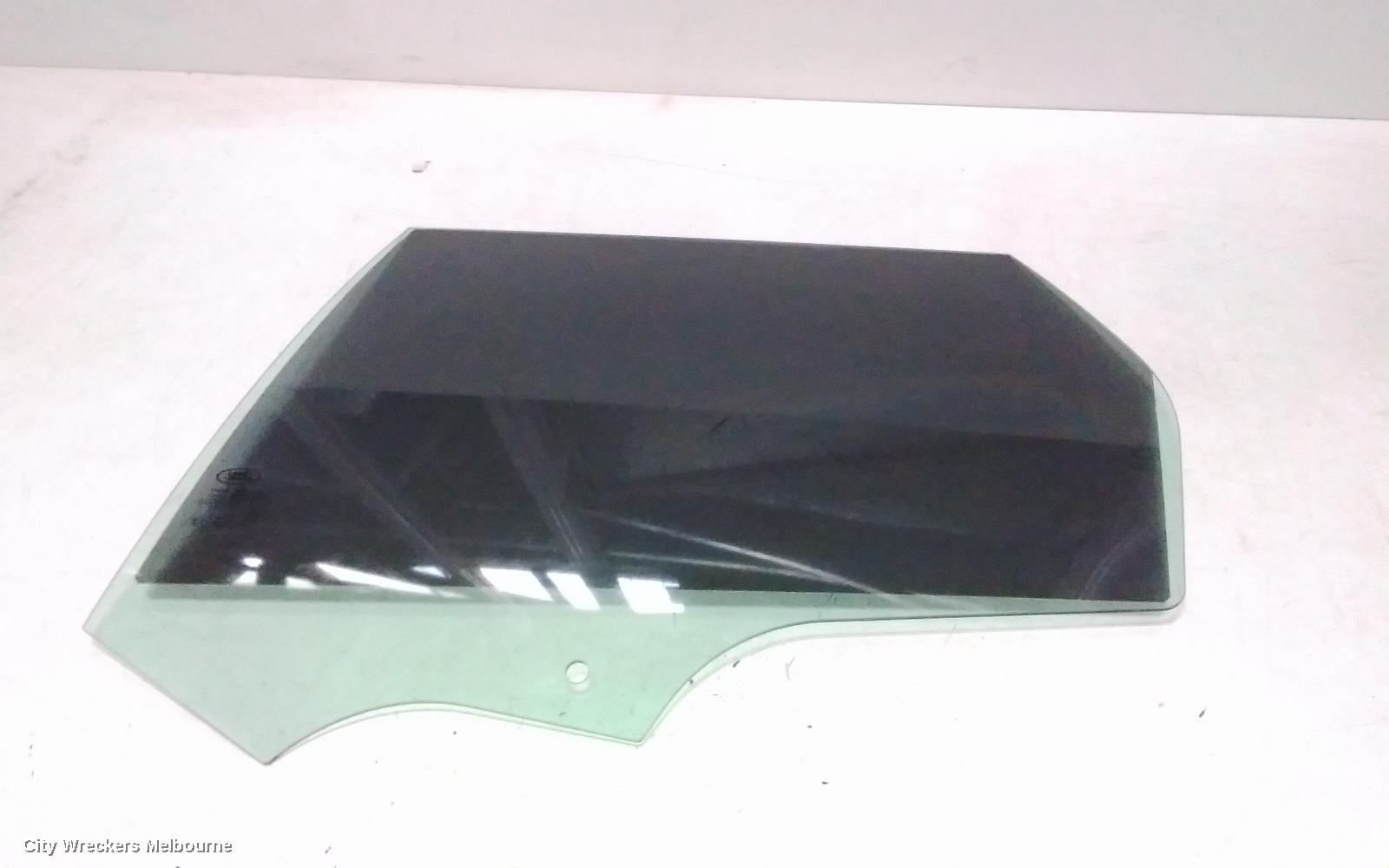 LAND ROVER DISCOVERY SPORT LEFT REAR DOOR WINDOW, L550, 01/2015 ONWARDS