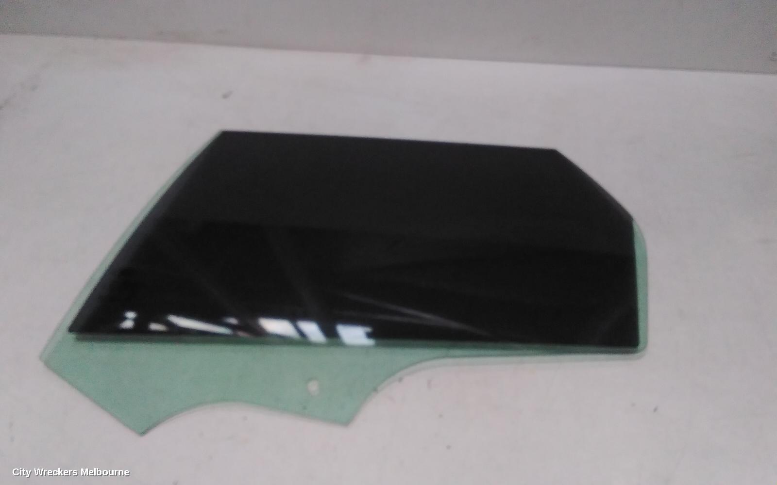 LAND ROVER DISCOVERY SPORT LEFT REAR DOOR WINDOW, L550, 01/2015 ONWARDS
