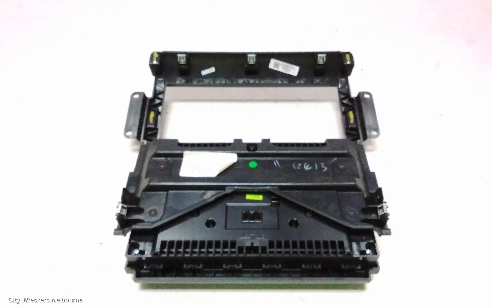 LAND ROVER DISCOVERY SPORT HEATER/AC CONTROLS, CLIMATE CONTROL TYPE, L550, 01/2015 ONWARDS