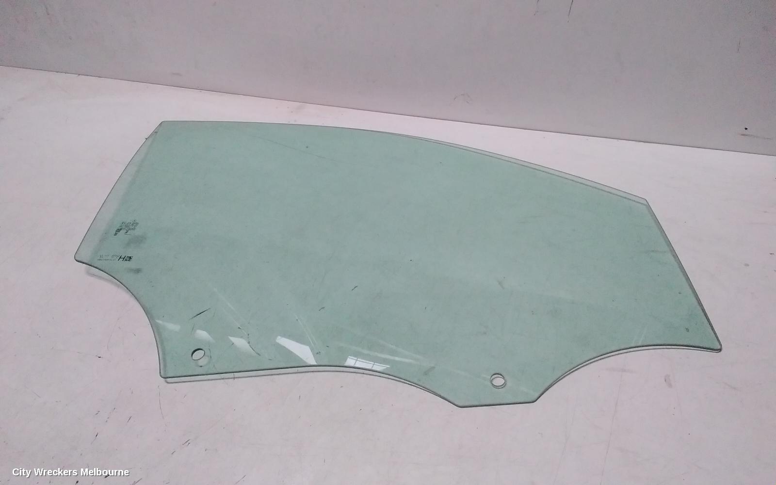 MERCEDES EQA RIGHT FRONT DOOR WINDOW, H243, 01/2021 ONWARDS