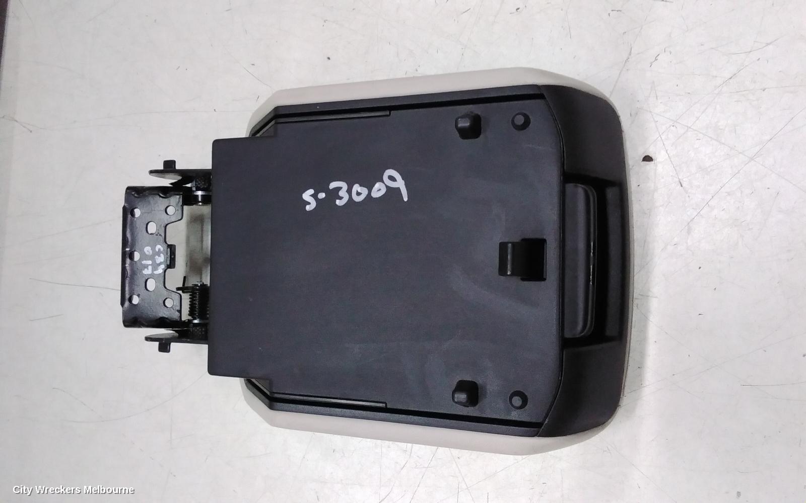 MAHINDRA XUV700 CONSOLE, W601, 01/2023 ONWARDS