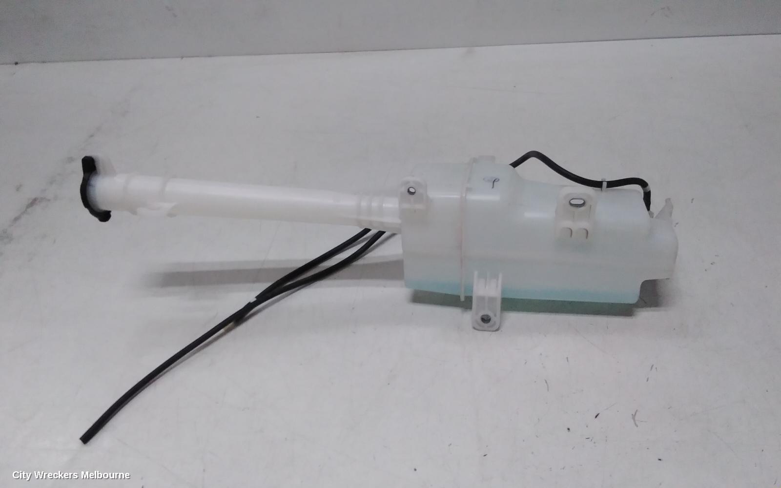 MAHINDRA XUV700 WASHER BOTTLE, W601, 01/2023 ONWARDS