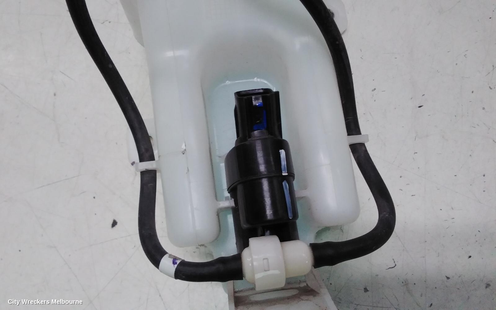 MAHINDRA XUV700 WASHER BOTTLE, W601, 01/2023 ONWARDS