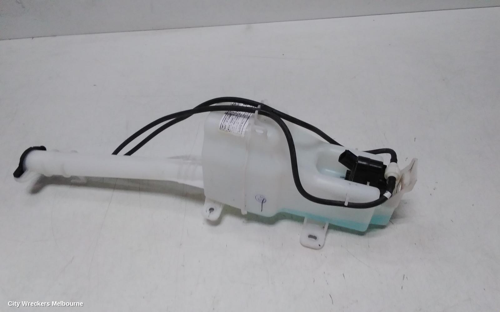 MAHINDRA XUV700 WASHER BOTTLE, W601, 01/2023 ONWARDS