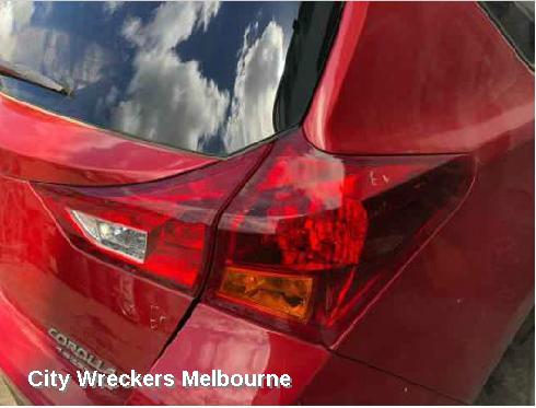 TOYOTA COROLLA RIGHT TAILLIGHT, ZRE182R/ZWE186R, HATCH, 10/2012 - 03/2015