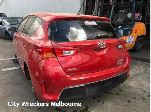 TOYOTA COROLLA RIGHT TAILLIGHT, ZRE182R/ZWE186R, HATCH, 10/2012 - 03/2015