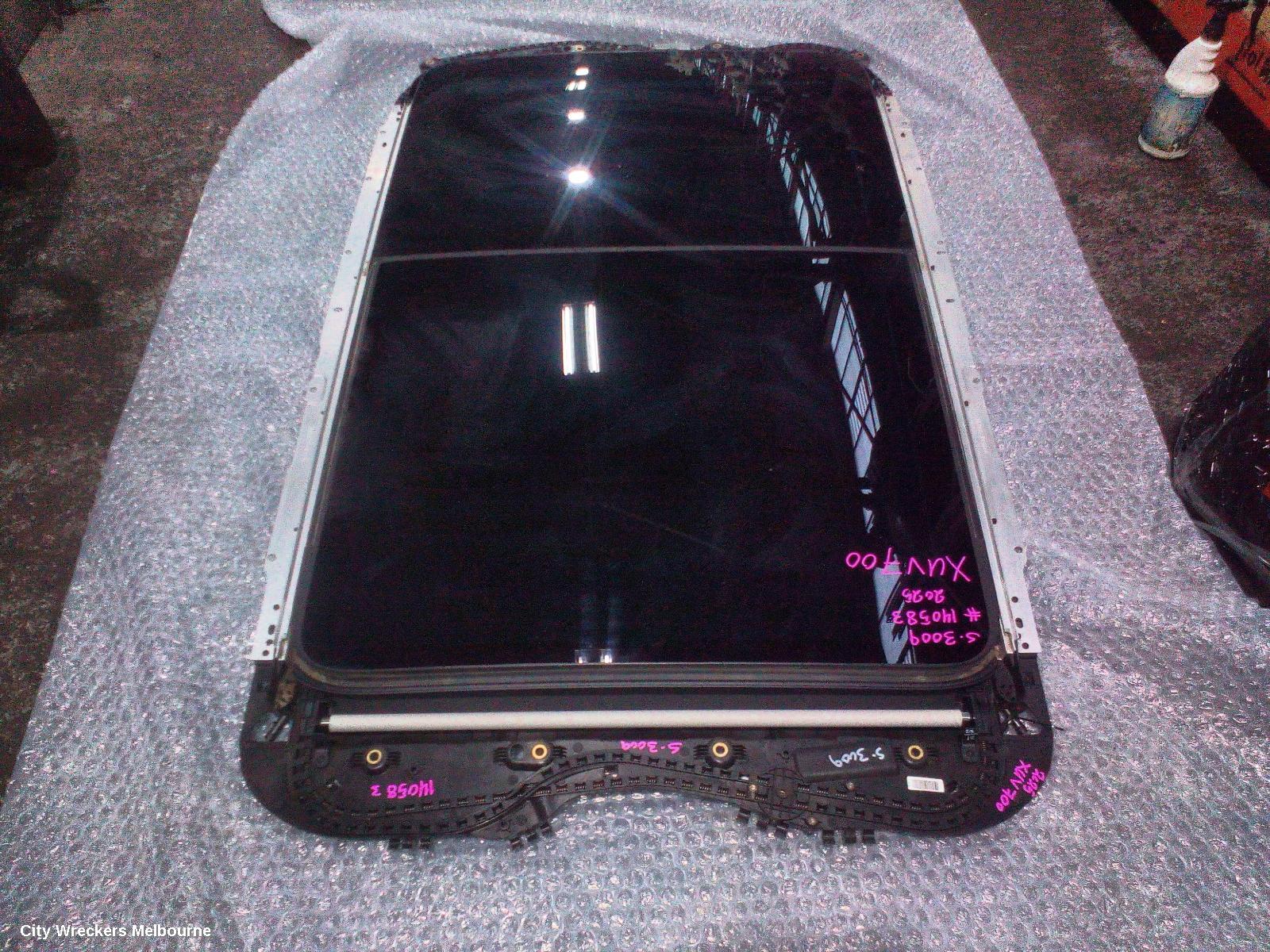 MAHINDRA XUV700 ROOF GLASS/SUNROOF/T, W601, 01/2023 ONWARDS