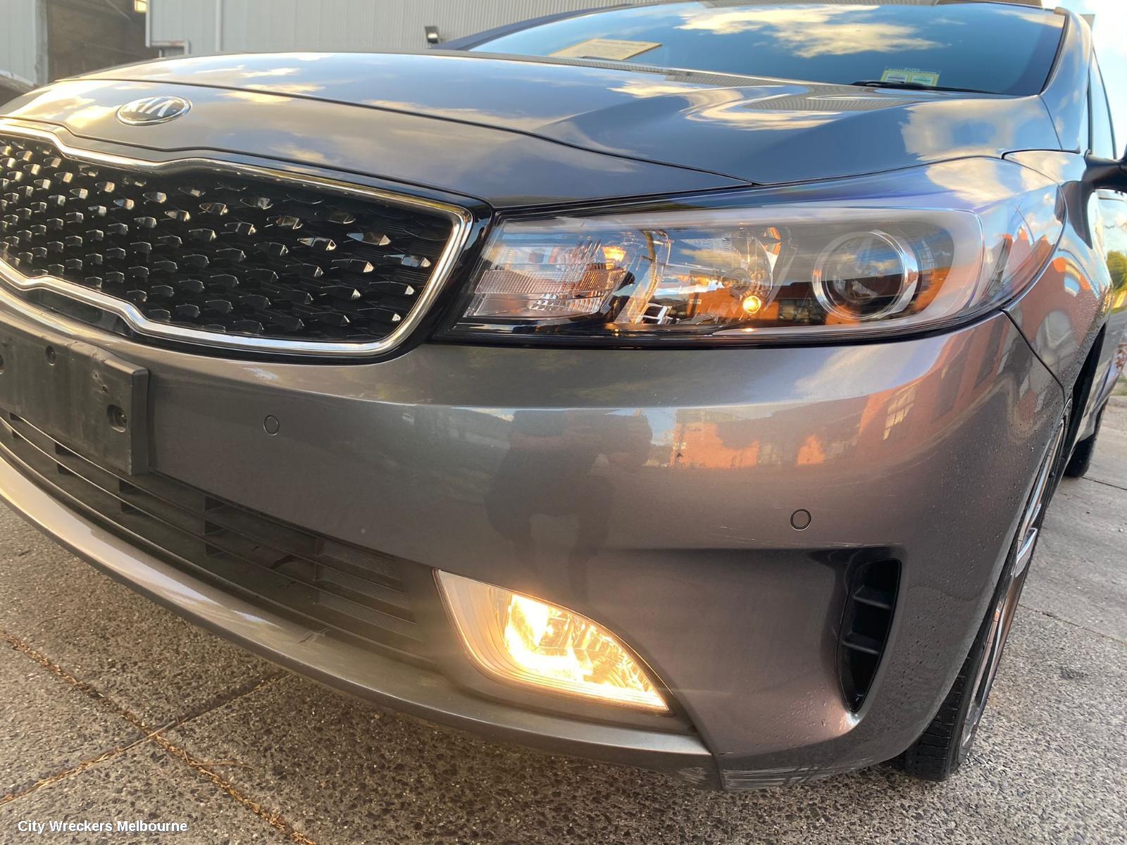 KIA CERATO RIGHT DRIVESHAFT, AUTO T/M, TURBO, YD, 10/2013 - 05/2018