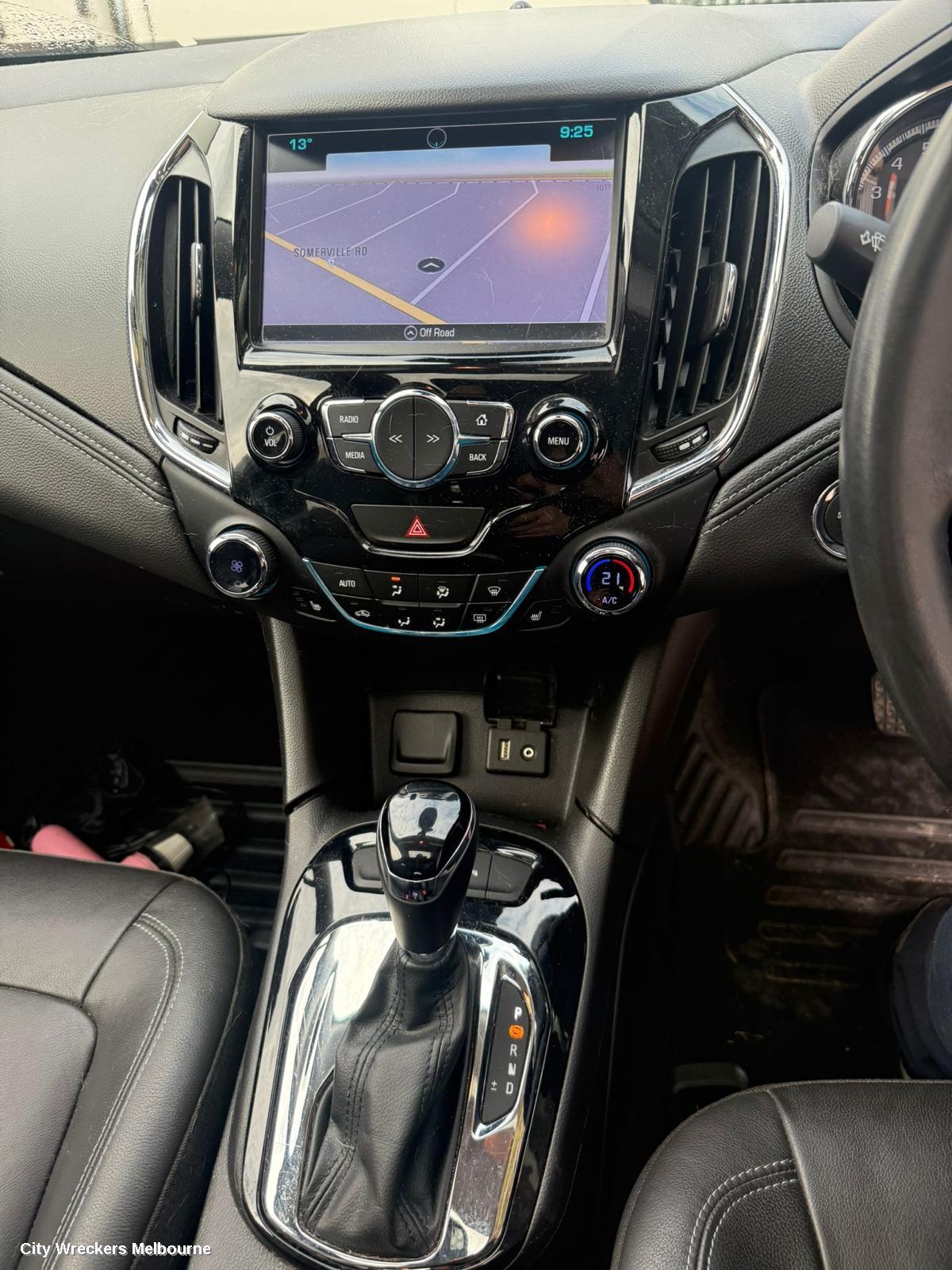 HOLDEN ASTRA RADIO/CD/DVD/SAT/TV, HEAD UNIT, W/ DISPLAY UNIT, 8IN TOUCHSCREEN, SAT NAV TYPE, BK-BL, 09/2016 - 12/2020